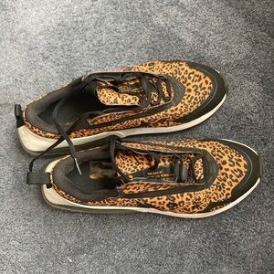 Pre-owned 2020 nike Air max up
